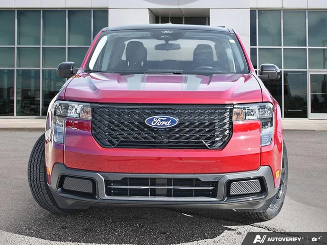 2026 Ford Maverick XLT, rot, 26 km, Import Kanada — Foto 2 z 19