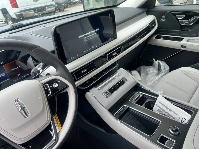 2026 Lincoln Aviator Reserve, blau, 8 km, Import Kanada — Foto 14 z 20