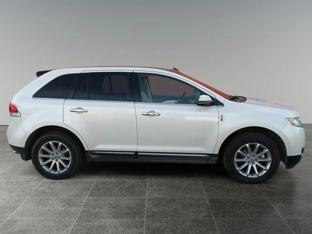 2013 Lincoln Mkx, 143.304 km, Import Kanada — Foto 8 z 17