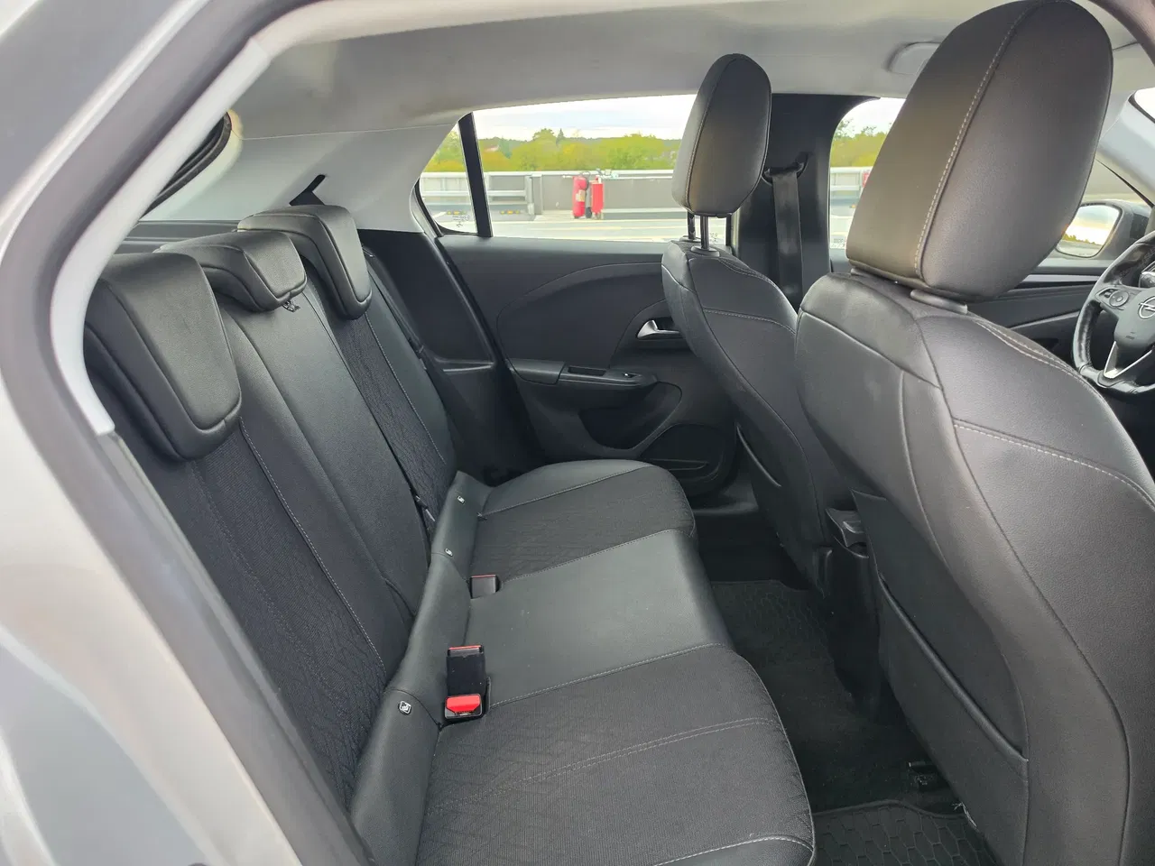2023 Opel Corsa, 118.006 km, Rumänien — Foto 11 z 21