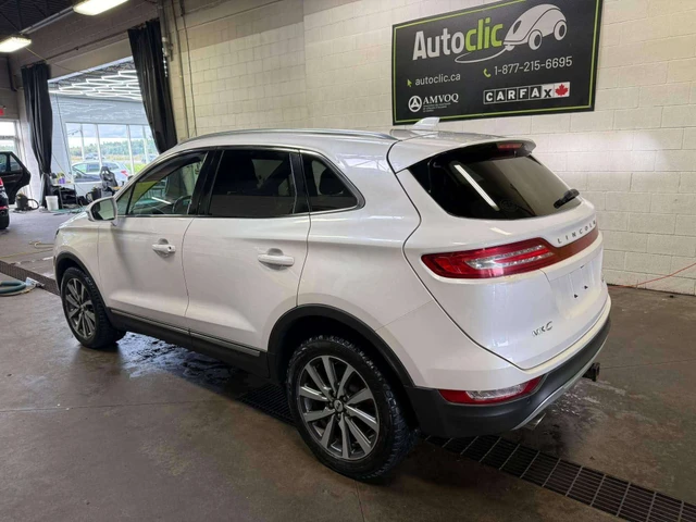2017 Lincoln Mkc Select, 105.118 km, Import Kanada — Foto 3 z 5
