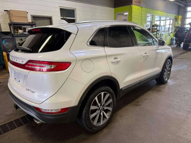 2017 Lincoln Mkc Select, 105.118 km, Import Kanada — Foto 5 z 5