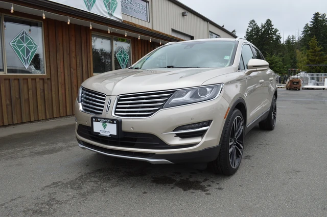2017 Lincoln Mkc Reserve, beige, 122.012 km, Import Kanada — Foto 1