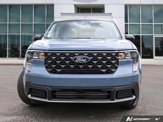 2026 Ford Maverick XLT, grau, 12 km, Import Kanada — Foto 2 z 19