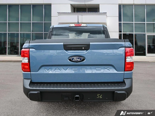 2026 Ford Maverick XLT, grau, 12 km, Import Kanada — Foto 5 z 19