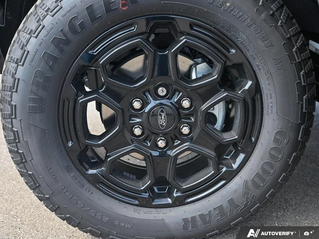 2026 Ford Ranger LARIAT, grau, 46 km, Import Kanada — Foto 6 z 19