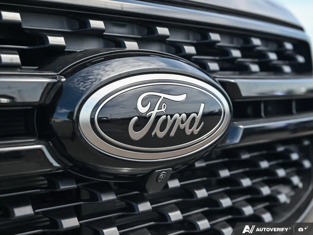 2026 Ford Ranger LARIAT, grau, 46 km, Import Kanada — Foto 9 z 19
