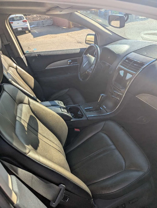 2012 Lincoln Mkx, schwarz, 144.000 km, Import Kanada — Foto 1 z 5 2012 Lincoln Mkx, schwarz, 144.000 km, Import Kanada — Foto 1 z 5