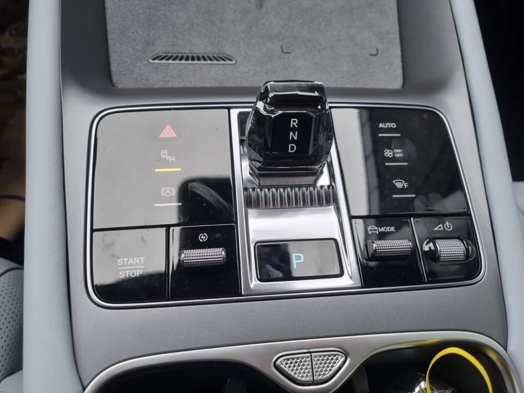 2026 BYD Sealion 7, 1 km, Österreich — Foto 11 z 17
