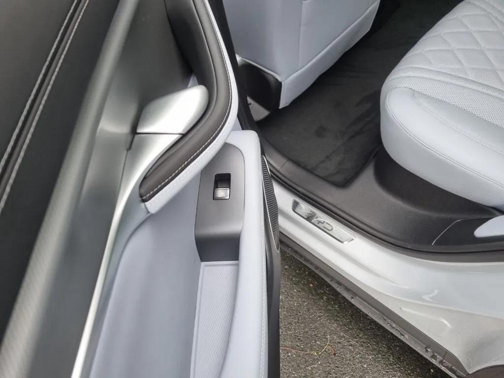 2026 BYD Sealion 7, 1 km, Österreich — Foto 14 z 17