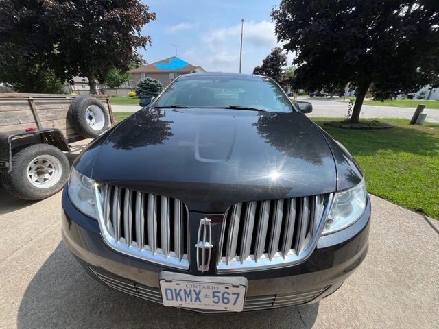 2009 Lincoln Mks, schwarz, 150.000 km, Import Kanada — Foto 1