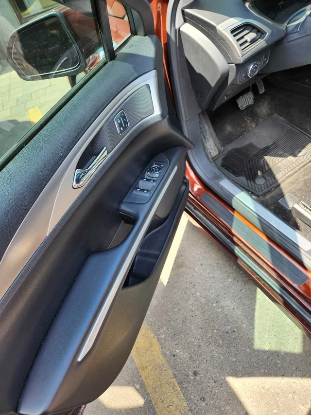 2015 Lincoln Mkz 3.7 V6, burgundy, 106.000 km, Import Kanada — Foto 5 z 5