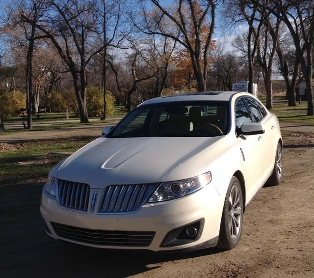 2009 Lincoln Mks, 105.000 km, Import Kanada — Foto 1