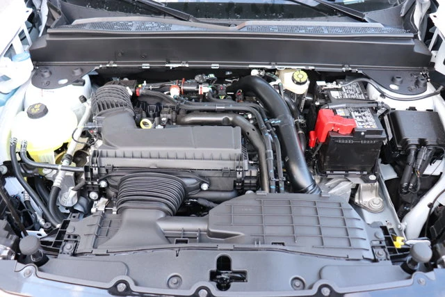 2026 Ford Maverick XLT, weiß, 27 km, Import Kanada — Foto 7 z 20
