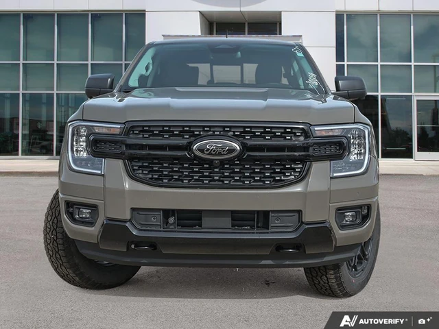 2026 Ford Ranger XLT, grau, 45 km, Import Kanada — Foto 2 z 19