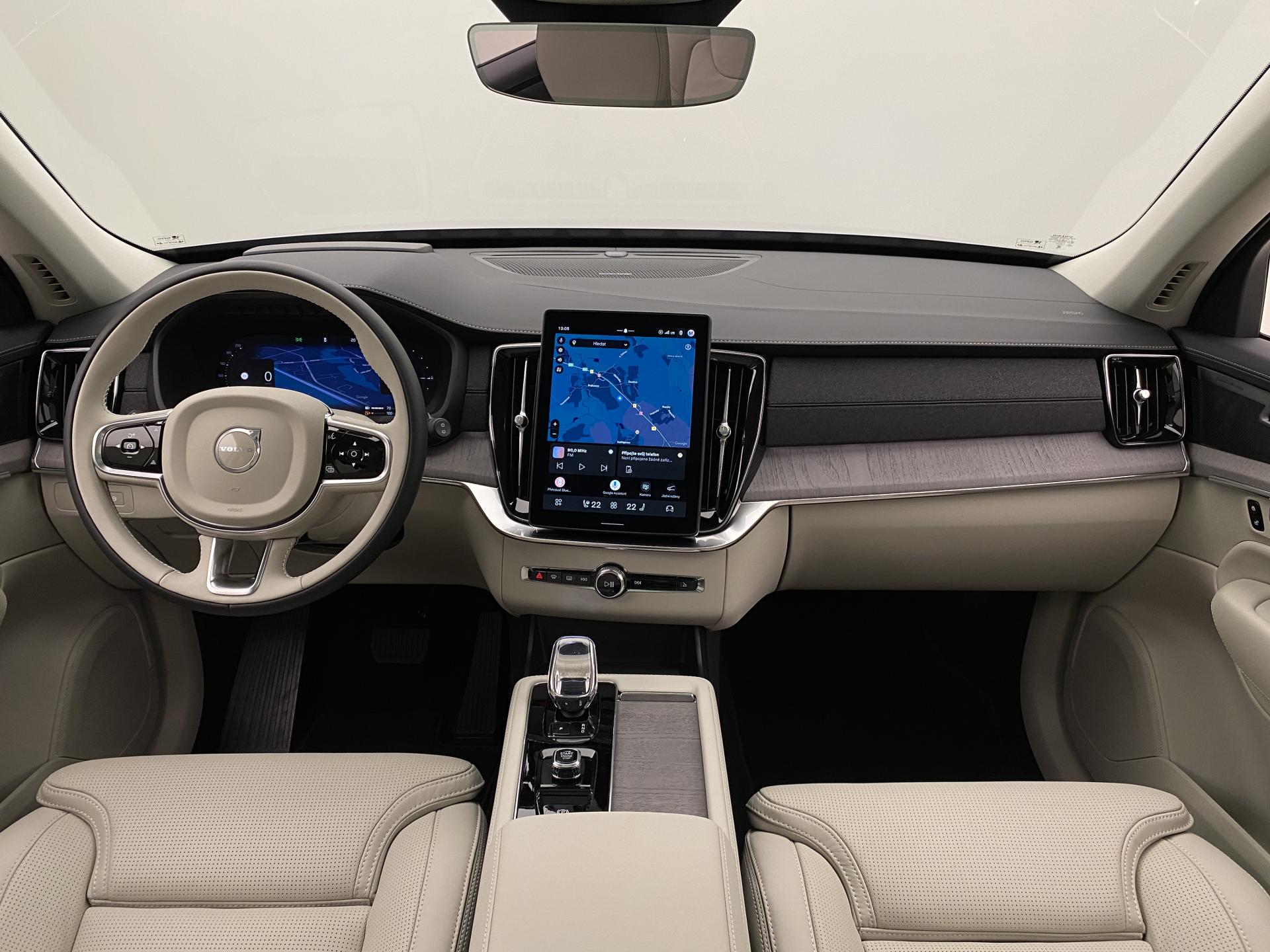 2026 Volvo XC90, 0 km, Tschechien — Foto 2 z 21