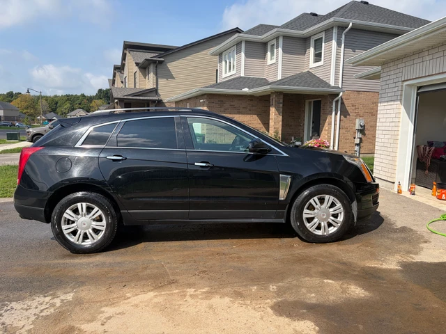 2015 Cadillac Srx, 172.000 km, Import Kanada — Foto 2 z 5