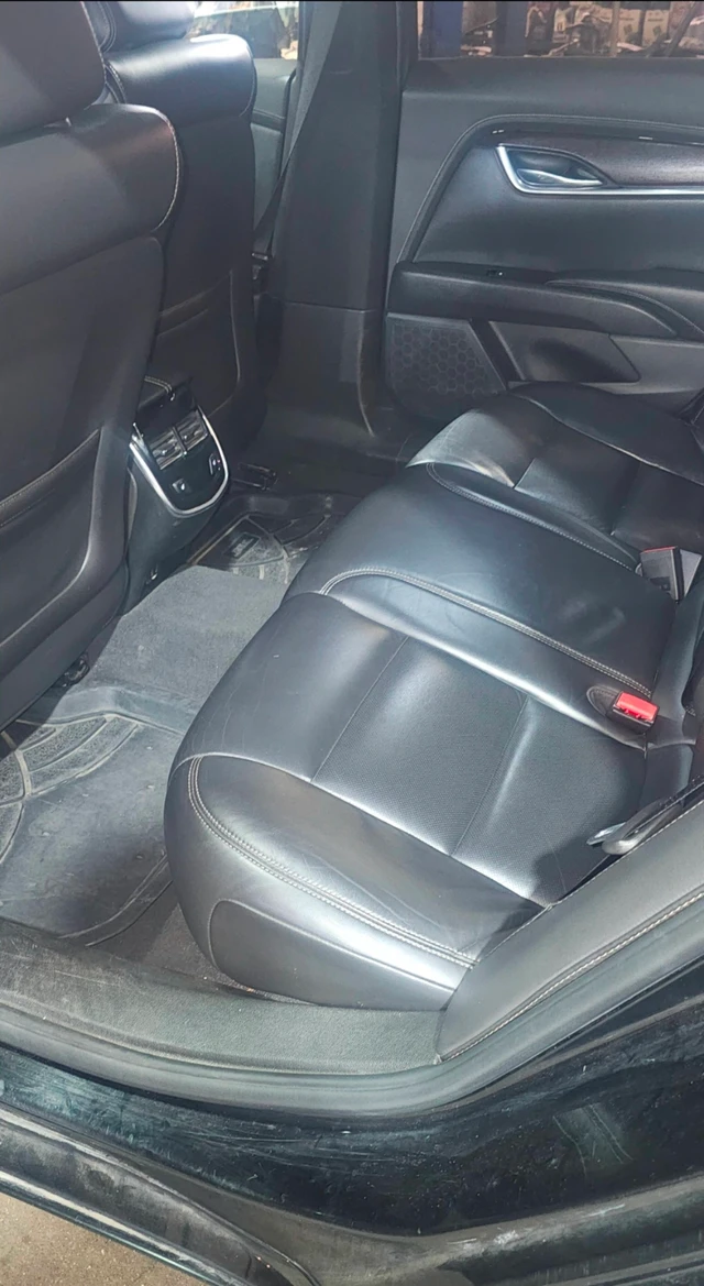 2019 Cadillac Xts, schwarz, 315.000 km, Import Kanada — Foto 5 z 5