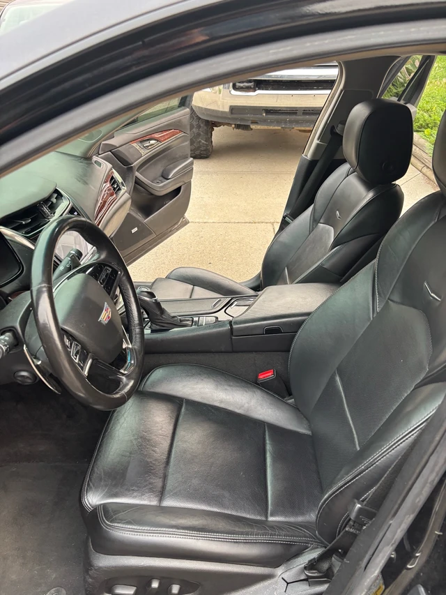2015 Cadillac Cts, 141.000 km, Import Kanada — Foto 5 z 5