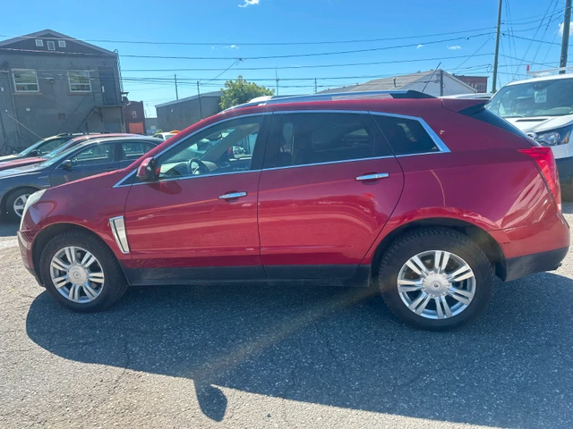 2016 Cadillac Srx, burgundy, 72.000 km, Import Kanada — Foto 1