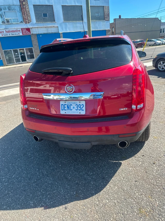 2016 Cadillac Srx, burgundy, 72.000 km, Import Kanada — Foto 3 z 5