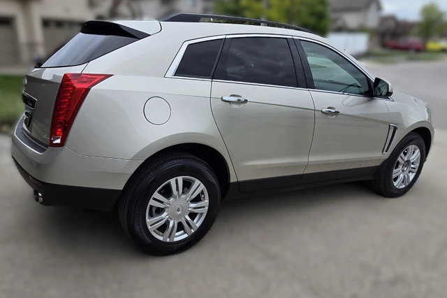 2014 Cadillac Srx Base, tan, 105.800 km, Import Kanada — Foto 2 z 5