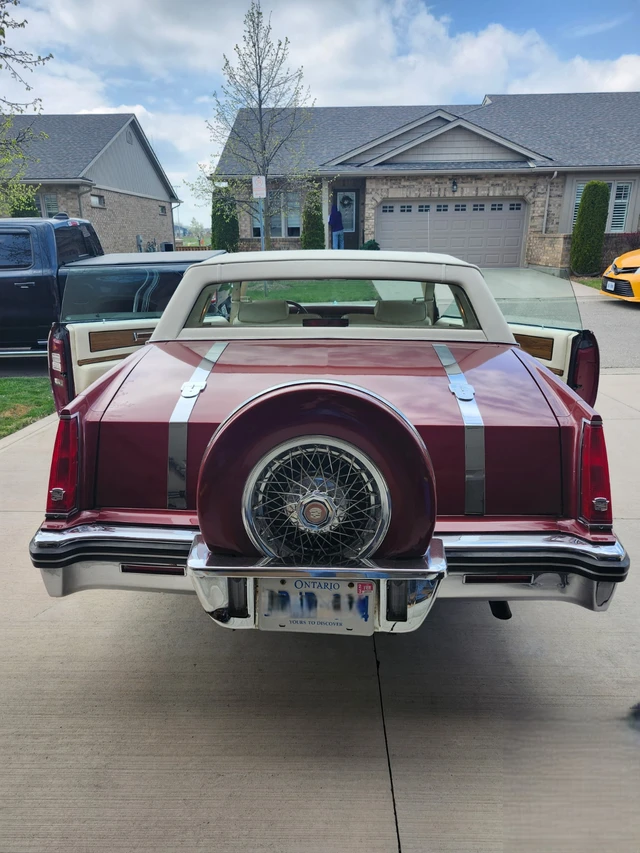 1985 Cadillac Eldorado, rot, 131.000 km, Import Kanada — Foto 3 z 5