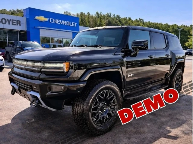 2026 GMC HUMMER EV SUV 2X e4WD 4dr 2X w/3VL, schwarz, 9.151 km, Import Kanada — Foto 1