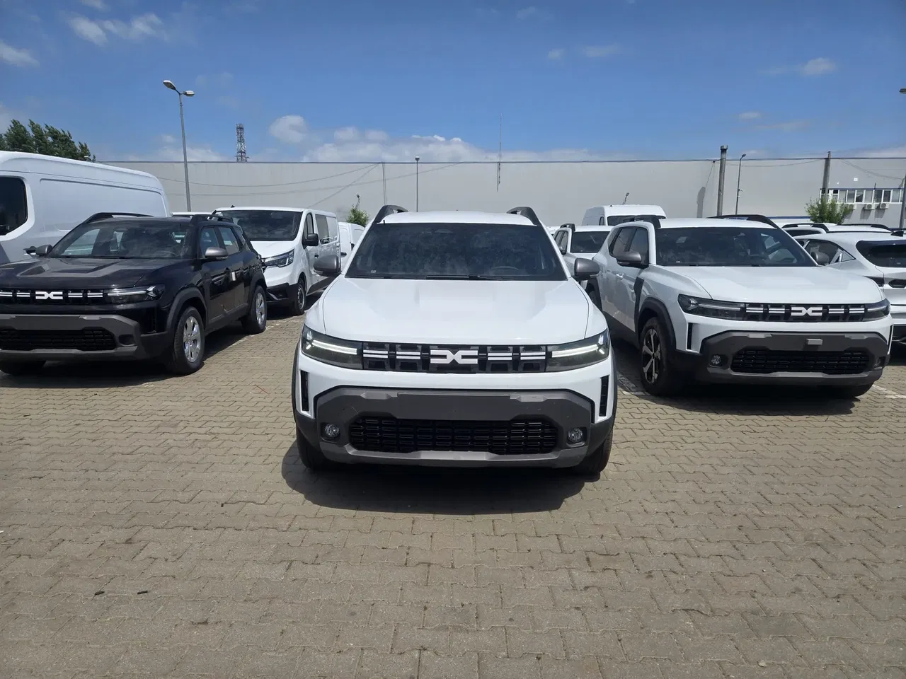 2025 Dacia Duster, 5 km, Rumänien — Foto 1