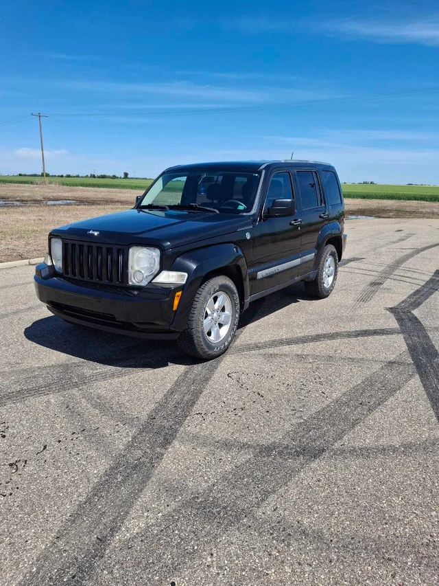 2011 Jeep Liberty, 157.198 km, Import Kanada — Foto 1 | AMECAR 2011 Jeep Liberty, 157.198 km, Import Kanada — Foto 1