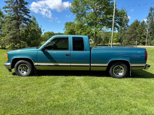 1998 GMC Ck1500 SLE, blau, 294.244 km, Import Kanada — Foto 2 z 5