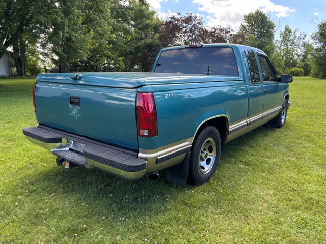 1998 GMC Ck1500 SLE, blau, 294.244 km, Import Kanada — Foto 5 z 5