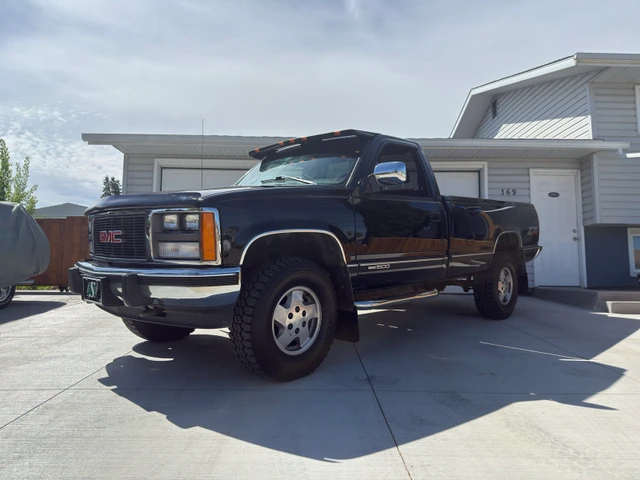 1997 GMC Ck1500 SLE, schwarz, 220.000 km, Import Kanada — Foto 1