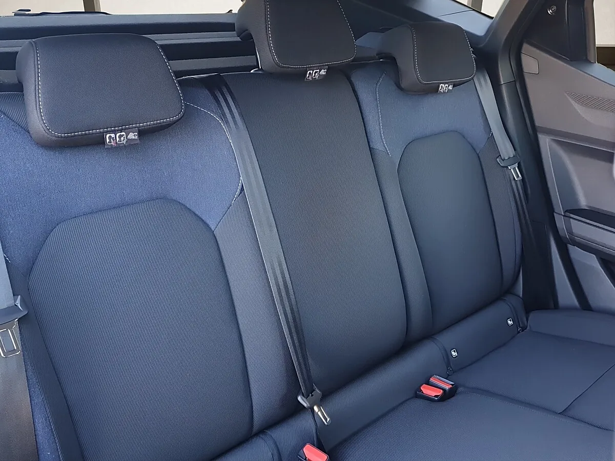 2026 Dacia Duster, 50 km, Österreich — Foto 4 z 18