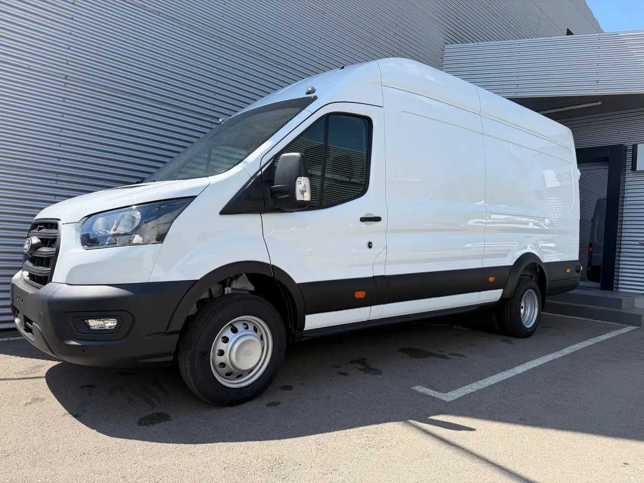 2026 Ford Transit, 1 km, Rumänien — Foto 1