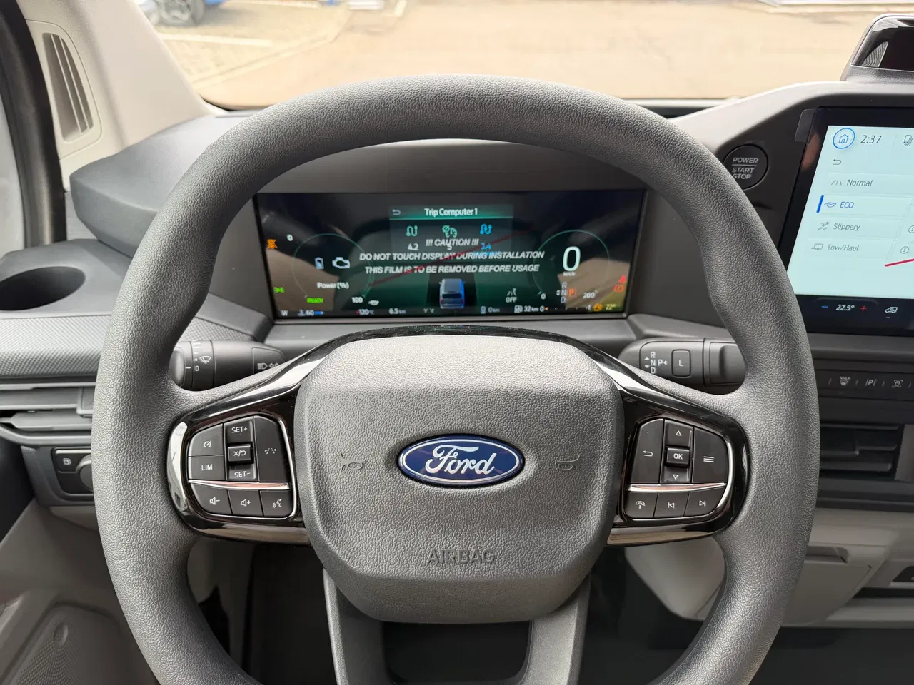 2026 Ford Transit Custom, 1 km, Rumänien — Foto 5 z 17