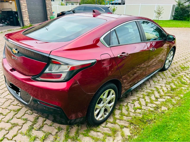 2017 Chevrolet Volt Premier, rot, 156.542 km, Import Kanada — Foto 2 z 5