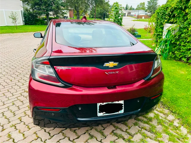 2017 Chevrolet Volt Premier, rot, 156.542 km, Import Kanada — Foto 4 z 5