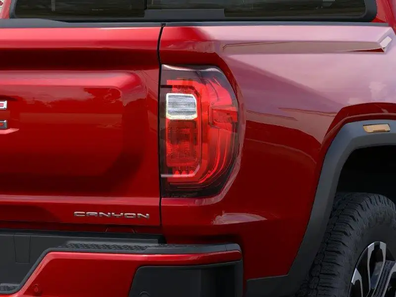 2026 GMC Canyon Denali, rot, 0 km, Import Kanada — Foto 11 z 12