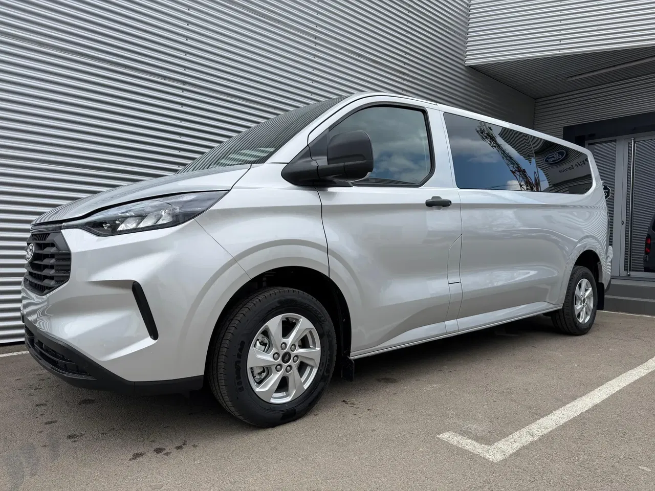 2026 Ford Transit Custom, 1 km, Rumänien — Foto 5 z 26