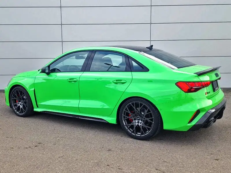 2026 Audi RS3, grün, 70 km, Import Kanada — Foto 3 z 9