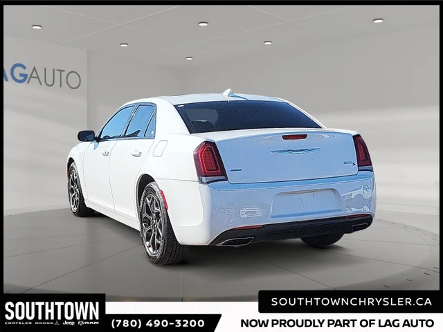 2018 Chrysler 300 300S, weiß, 181.734 km, Import Kanada — Foto 4 z 17