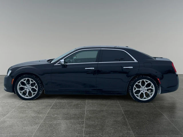 2017 Chrysler 300 300C Platinum, schwarz, 126.155 km, Import Kanada — Foto 2 z 18