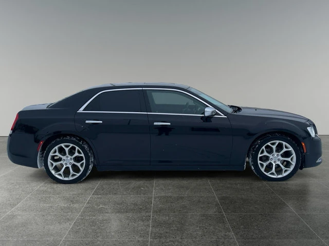 2017 Chrysler 300 300C Platinum, schwarz, 126.155 km, Import Kanada — Foto 8 z 18
