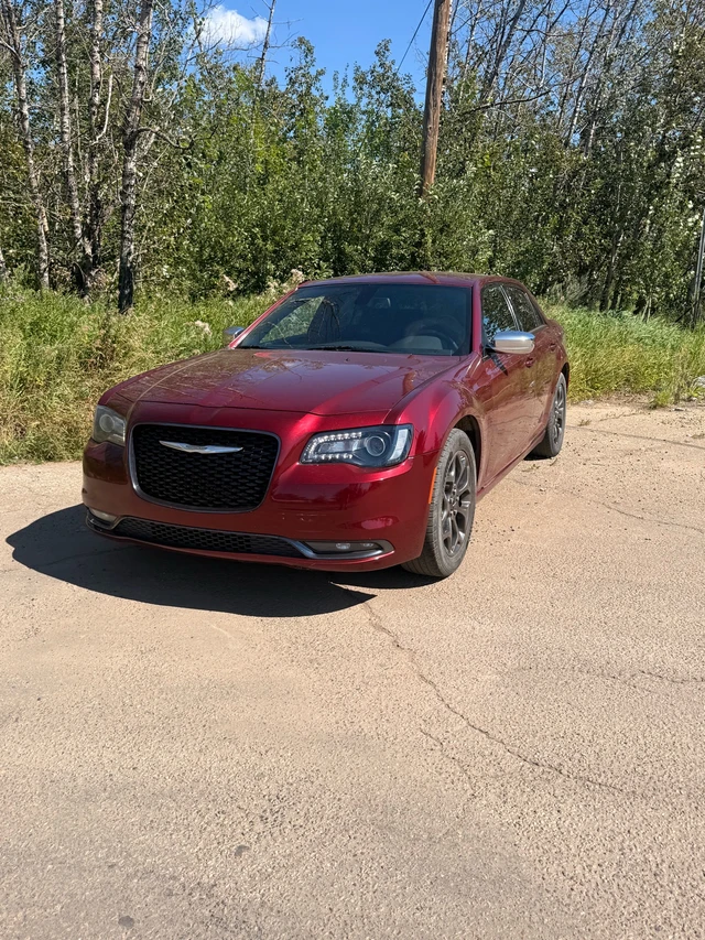 2018 Chrysler 300, 115.325 km, Import Kanada — Foto 1