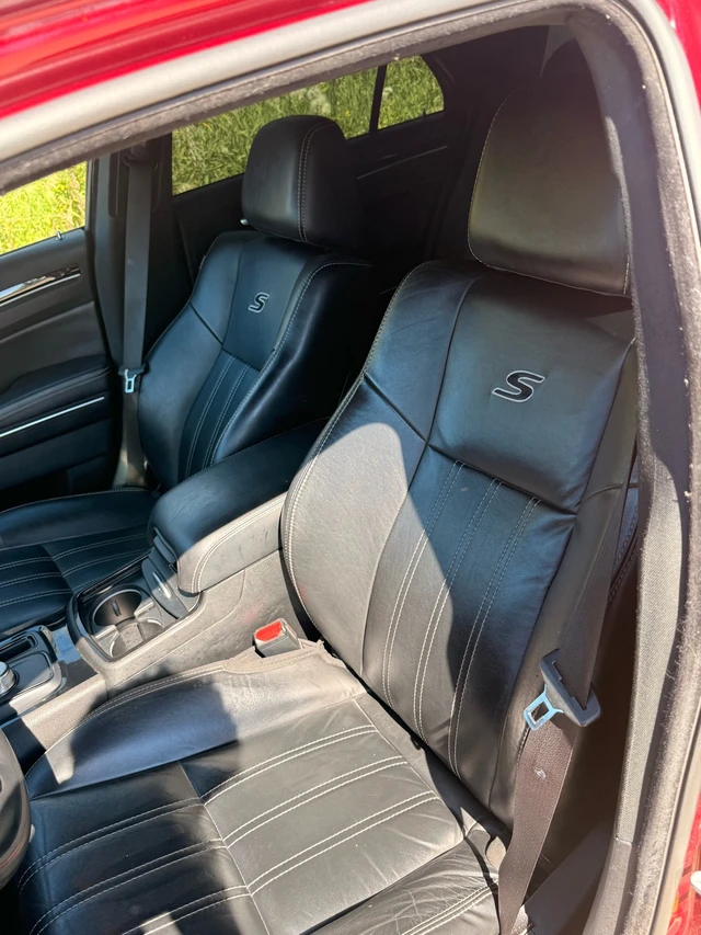 2018 Chrysler 300, 115.325 km, Import Kanada — Foto 4 z 5