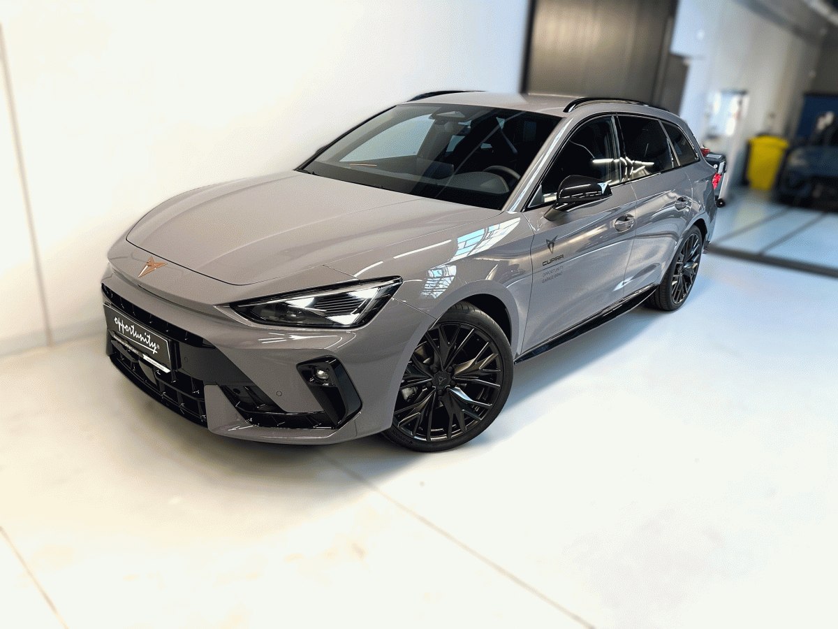 2026 Cupra Leon, schwarz, 0 km, Tschechien — Foto 1