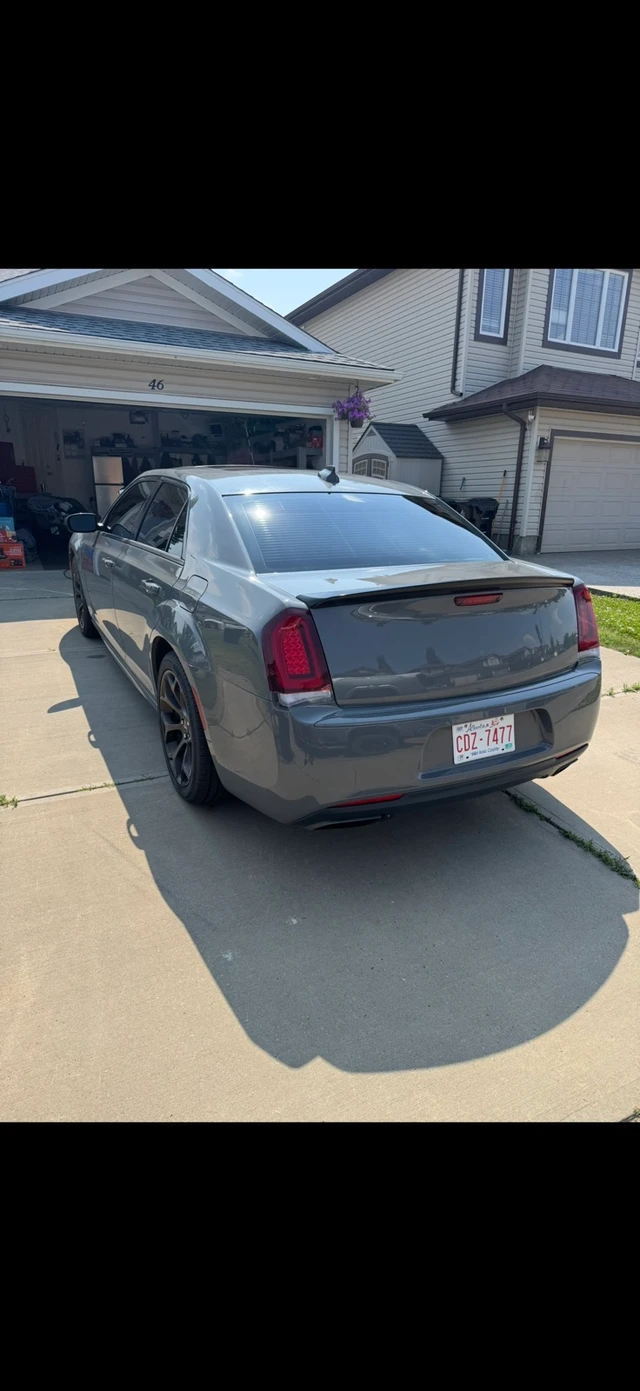 2019 Chrysler 300, 123.790 km, Import Kanada — Foto 4 z 5