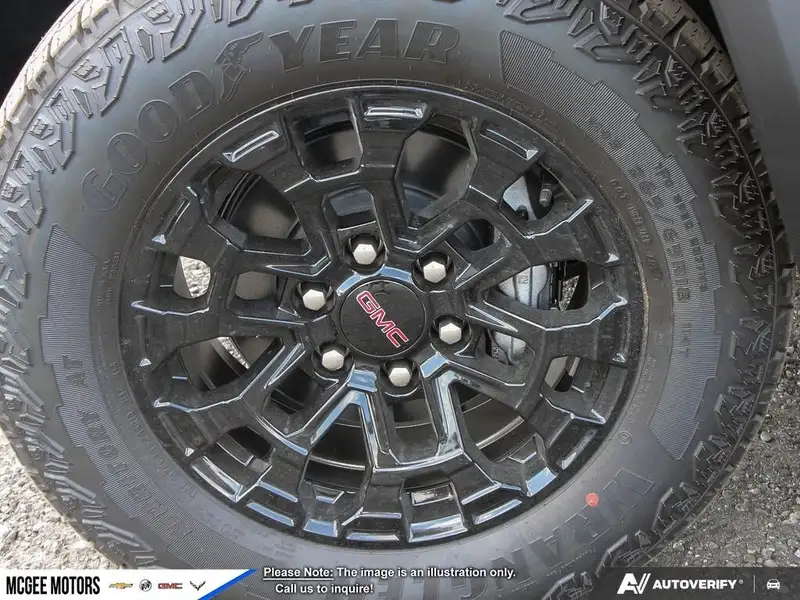 2026 GMC Canyon Elevation, silber, 0 km, Import Kanada — Foto 8 z 12
