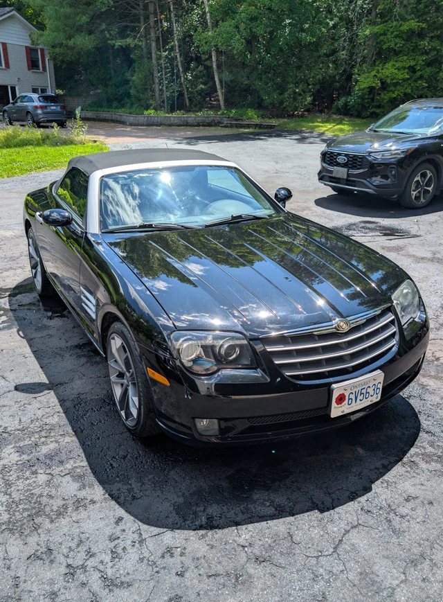 2005 Chrysler Crossfire, schwarz, 56.000 km, Import Kanada — Foto 2 z 5